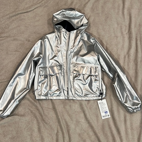 lululemon athletica Jackets & Blazers - Lululemon lab women’s silver metallic jacket size M!